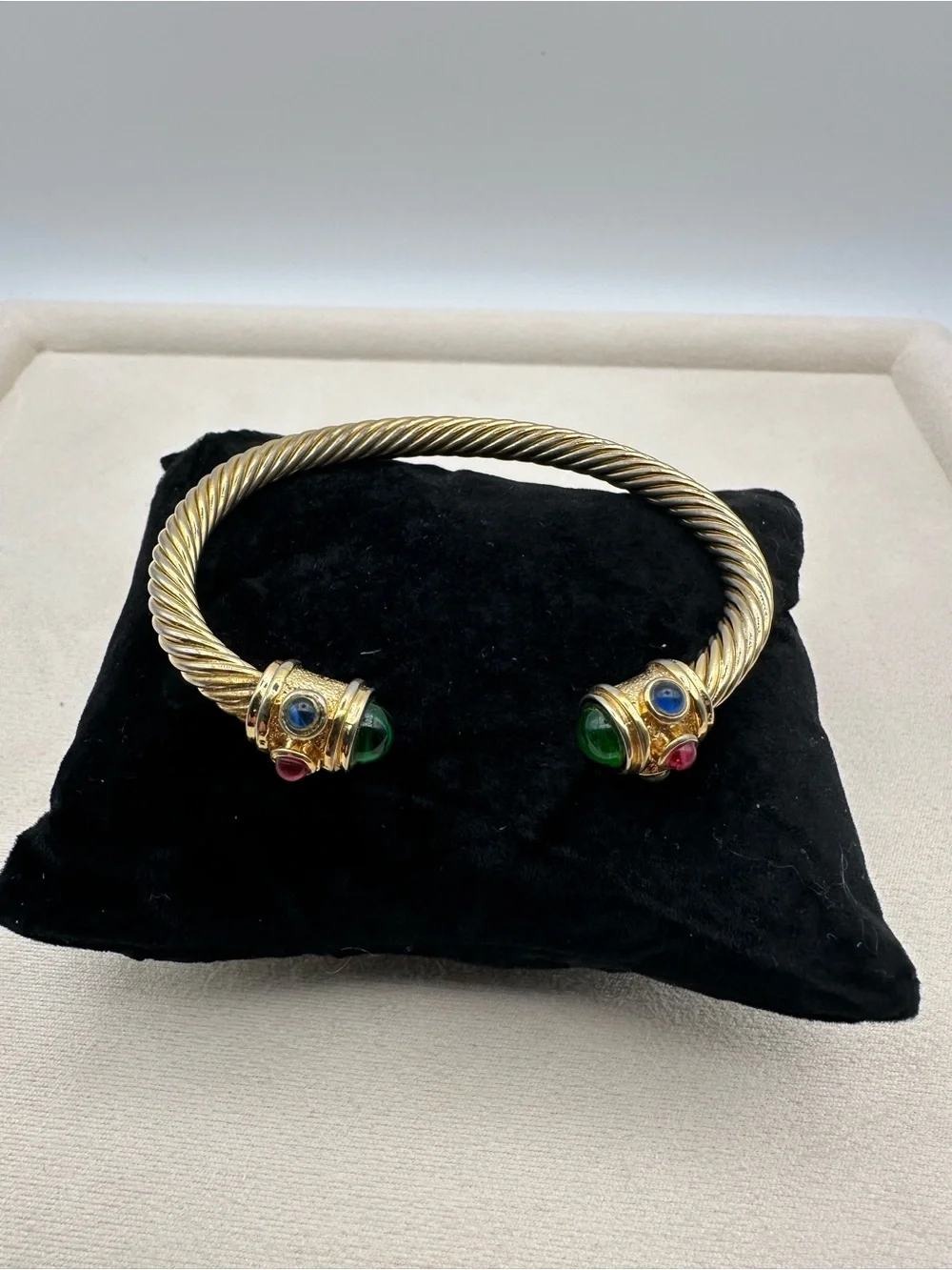 Vintage Twisted Cable Cuff Bracelet Gold Tone Multicolor Glass Cabochons